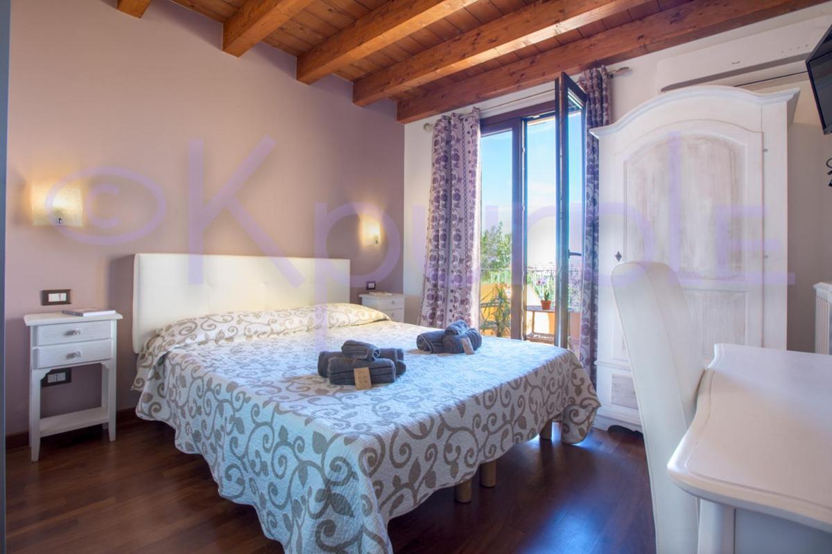 Le Api Hotel Cagliari Buitenkant foto